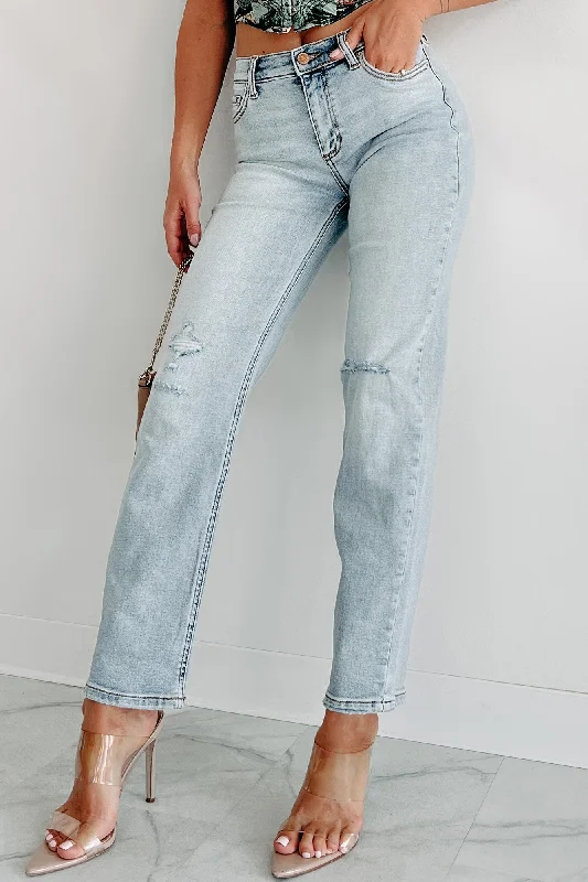 Emery Mid-Rise Crop Straight Sneak Peak Jeans (Light)